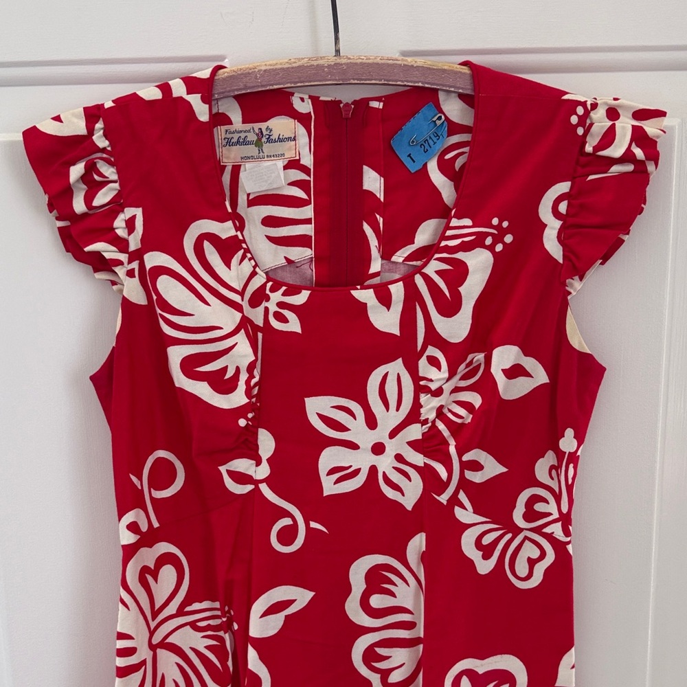 Vintage Hukilau Fashions Honolulu Red & White Hibiscus Floral Maxi Dress